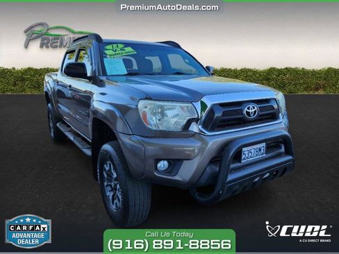 Used 2014 Toyota Tacoma PreRunner image 6
