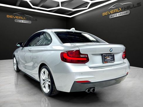Used 2017 BMW 230i Coupe RWD image 3
