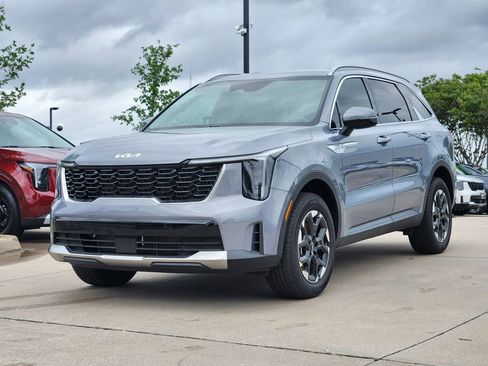 New 2025 Kia Sorento S AWD/4WD image 2