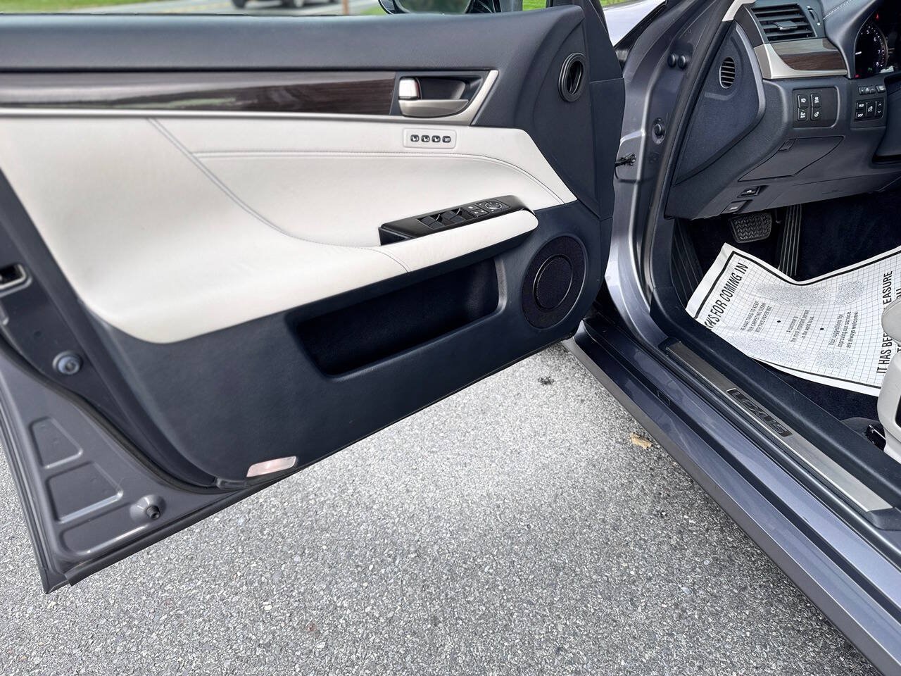 Used 2013 Lexus GS 350 AWD w/ Luxury Pkg w/Cold Weather Pkg image 8