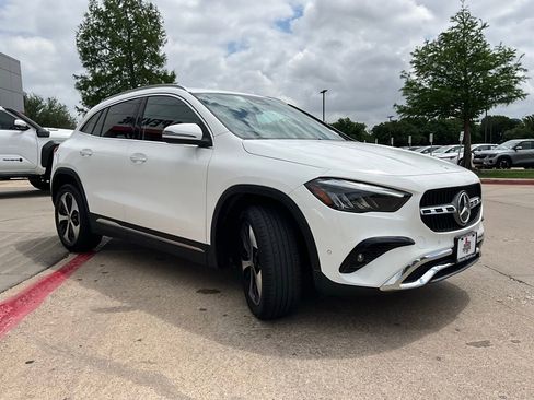 Used 2025 Mercedes-Benz GLA 250 image 4