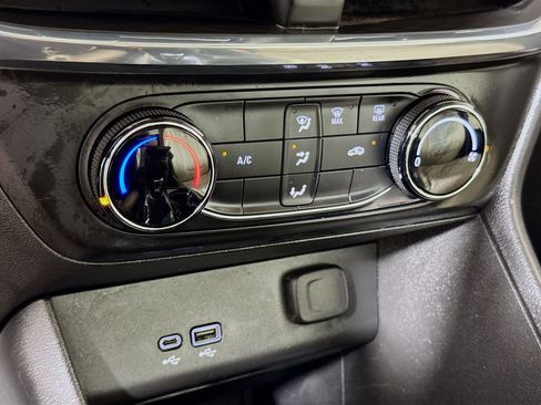 Used 2024 Buick Encore GX Preferred FWD image 13