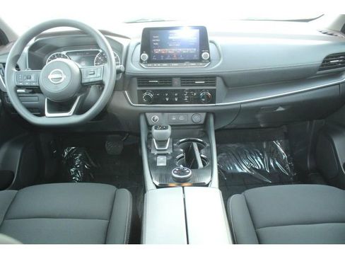 Used 2023 Nissan Rogue S image 14