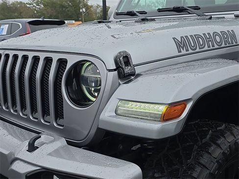 Used 2021 Jeep Wrangler Unlimited Sahara image 8