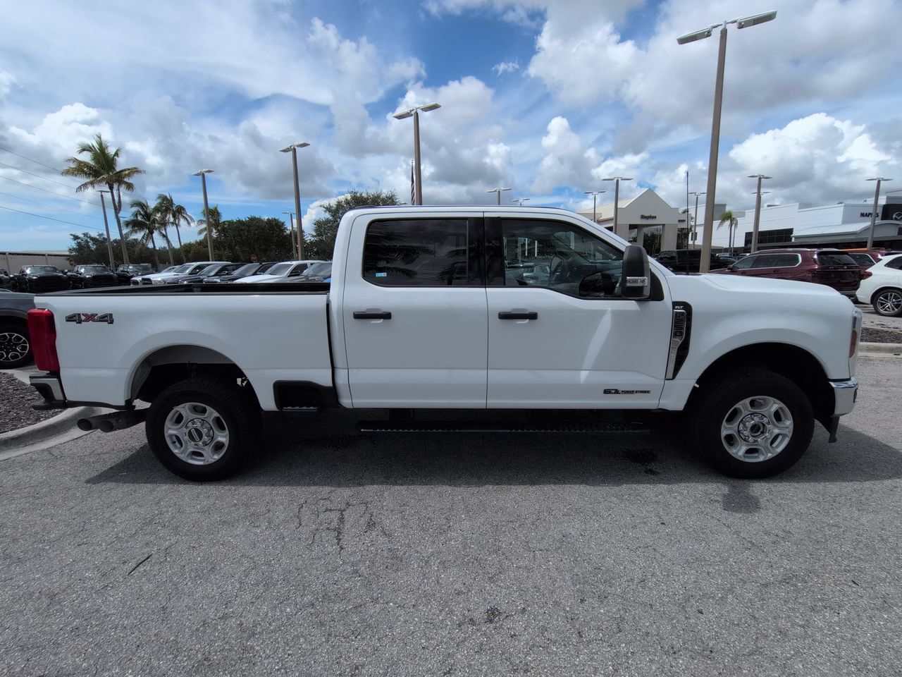Used 2025 Ford F250 XLT AWD/4WD image 4