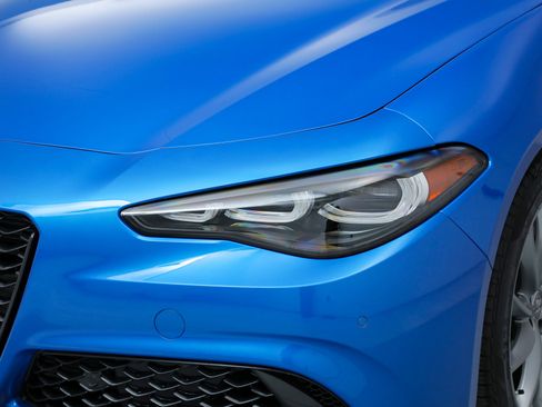 New 2026 Alfa Romeo Giulia w/ Driving Assist Package RWD image 10