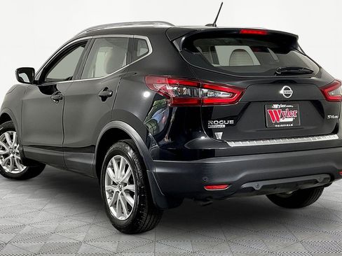 Used 2021 Nissan Rogue Sport SV AWD/4WD image 4