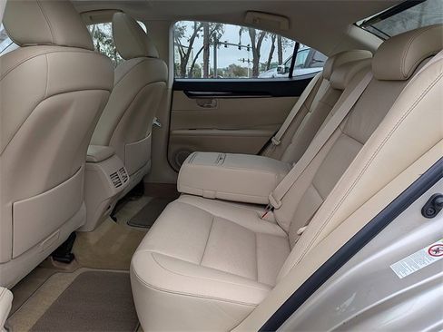 Used 2013 Lexus ES 350 w/ Luxury Pkg image 12