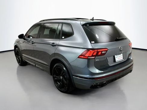 Used 2024 Volkswagen Tiguan SE R-Line AWD/4WD image 5