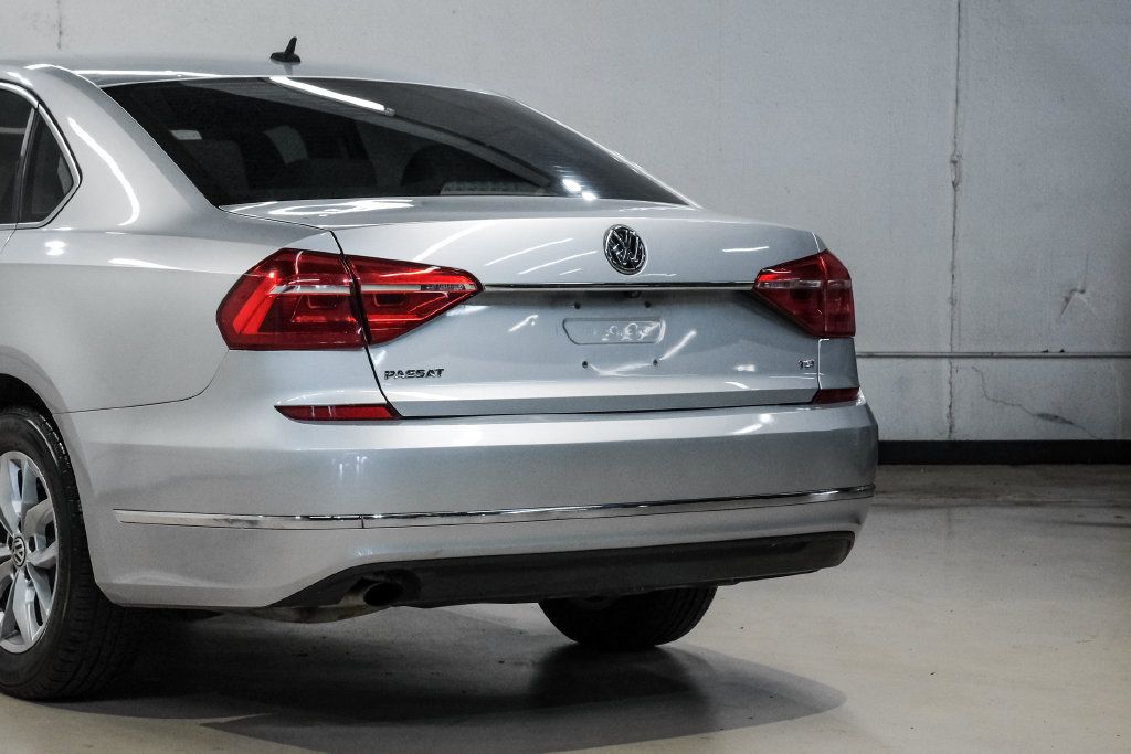 Used 2016 Volkswagen Passat 1.8T S FWD image 14