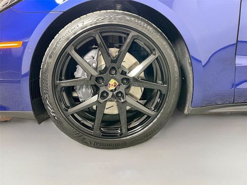 Certified 2026 Porsche Panamera image 11