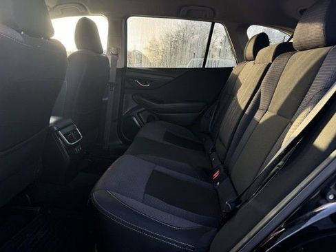 Used 2022 Subaru Outback Premium image 19