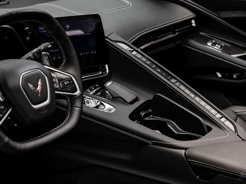 Used 2023 Chevrolet Corvette Stingray Preferred Conv w/ Z51 Performance Package image 64