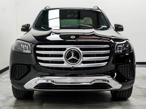Used 2025 Mercedes-Benz GLS 450 4MATIC image 7