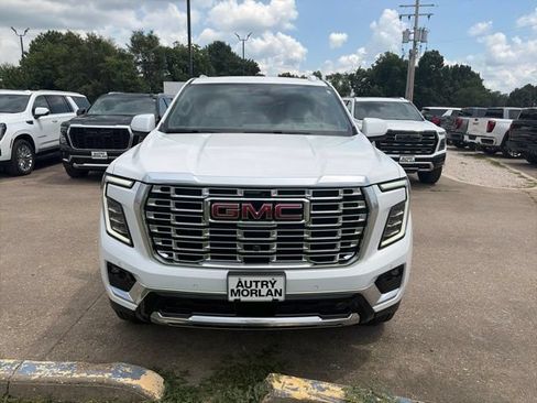 New 2026 GMC Yukon XL Denali w/ Advanced Technology Package AWD/4WD image 9