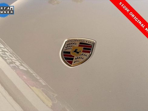 Used 2022 Porsche Taycan image 31