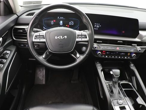 Used 2025 Kia Telluride S AWD/4WD image 12
