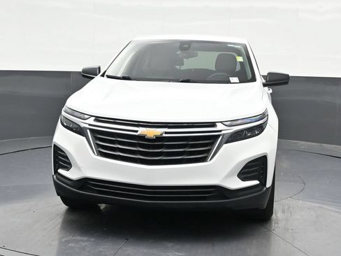 Used 2023 Chevrolet Equinox LS FWD image 9
