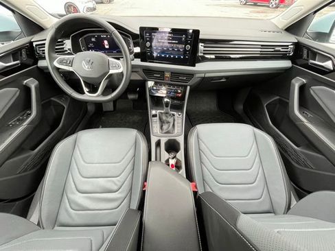 Certified 2025 Volkswagen Jetta SEL image 14