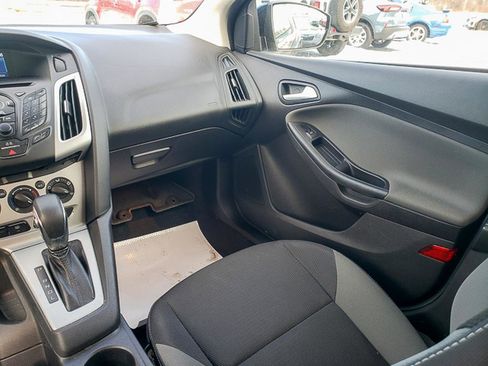 Used 2014 Ford Focus SE image 19