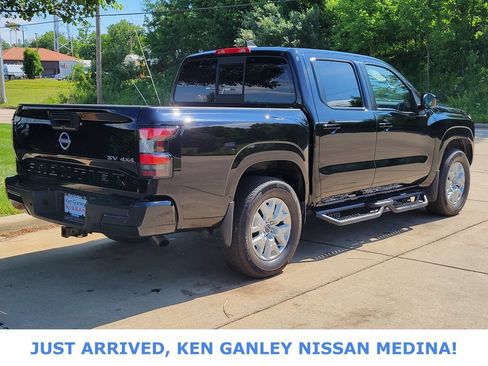 Certified 2022 Nissan Frontier SV w/ SV Premium Package AWD/4WD image 3