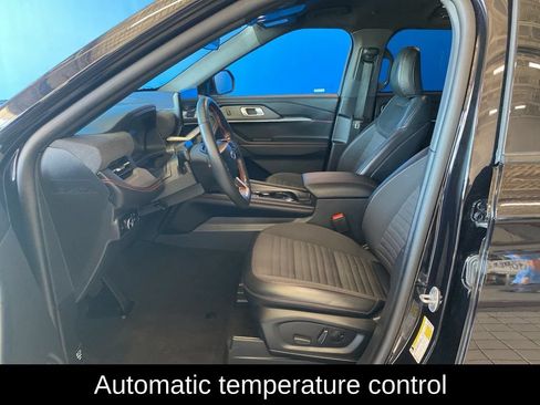 Used 2025 Ford Explorer ST-Line w/ ST-Line Street Pack AWD/4WD image 10