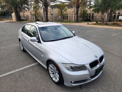 Used 2011 BMW 328i Sedan RWD image 11