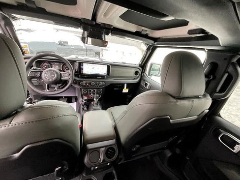 New 2026 Jeep Gladiator Mojave AWD/4WD image 30