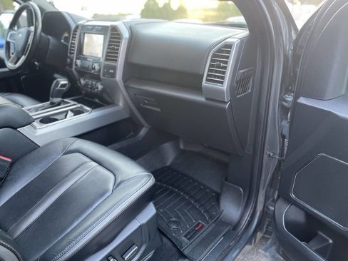Used 2019 Ford F150 Platinum image 11