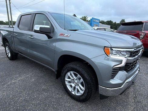 New 2026 Chevrolet Silverado 1500 LT w/ Z71 Off-Road Package AWD/4WD image 7