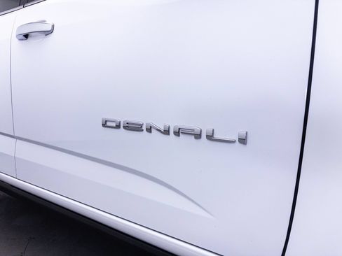 Used 2022 GMC Canyon Denali AWD/4WD image 12