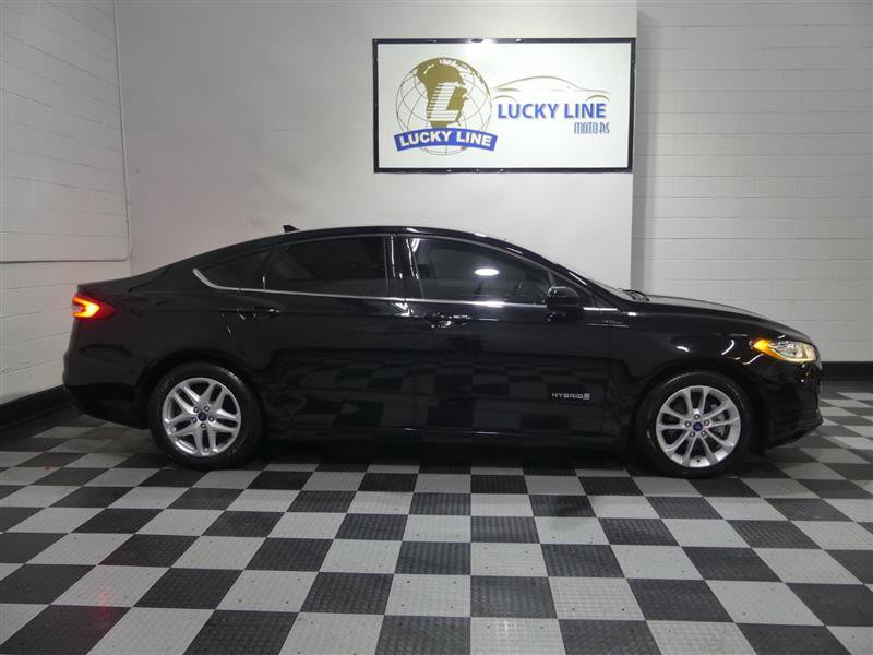 Used 2019 Ford Fusion SE FWD image 6
