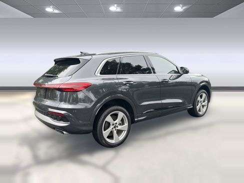 New 2025 Audi Q5 Premium Plus image 9