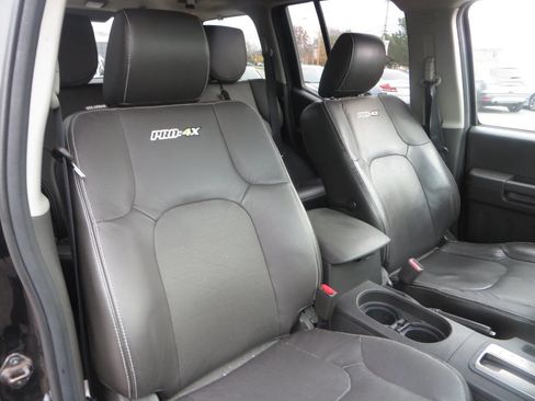Used 2015 Nissan Xterra PRO-4X w/ Pro-4x Leather Package image 42
