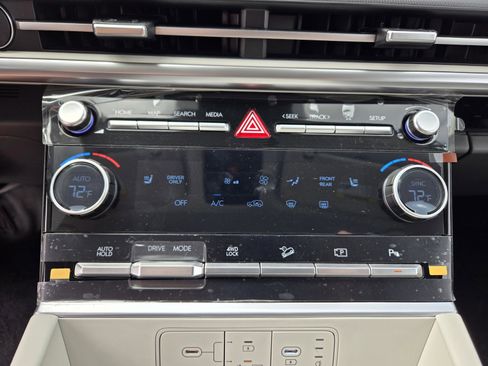 New 2026 Hyundai Santa Fe SE image 19