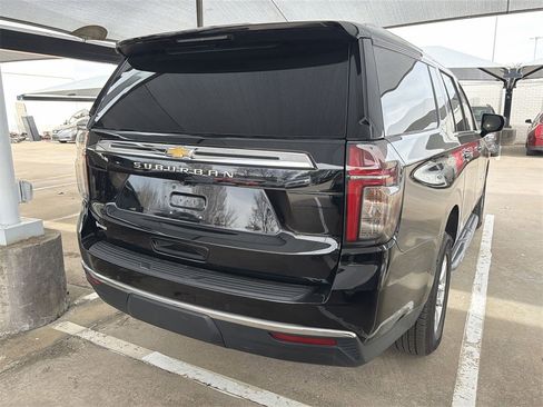 Used 2023 Chevrolet Suburban LS image 3