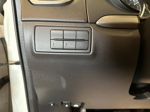 Used 2021 MAZDA CX-9 Sport image 16