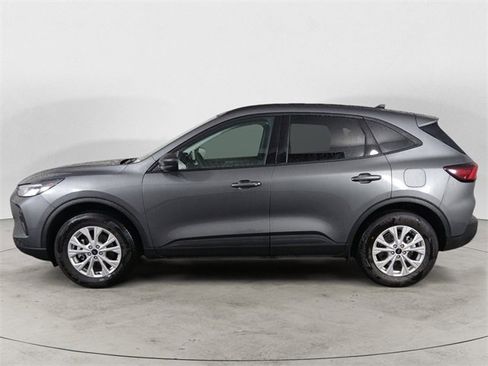 Used 2025 Ford Escape Active image 2
