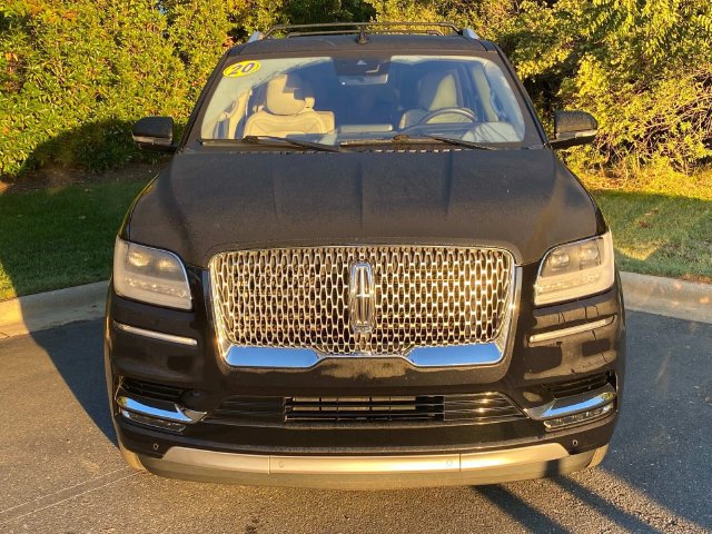 Used 2020 Lincoln Navigator Reserve w/ Luxury Package AWD/4WD image 2