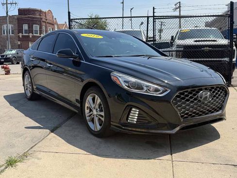 Used 2019 Hyundai Sonata Limited w/ Ultimate Package 04 FWD image 3