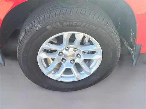 Used 2025 Chevrolet Silverado 1500 LT image 31