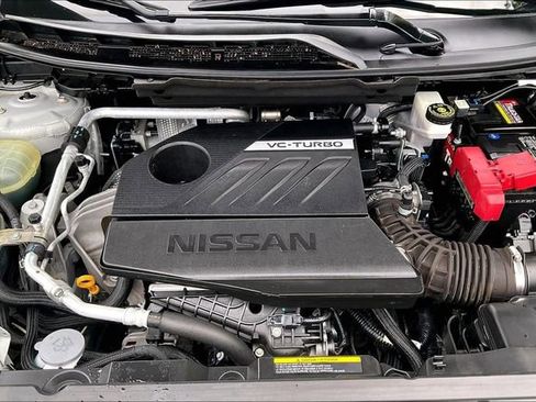 Used 2022 Nissan Rogue SV FWD image 32