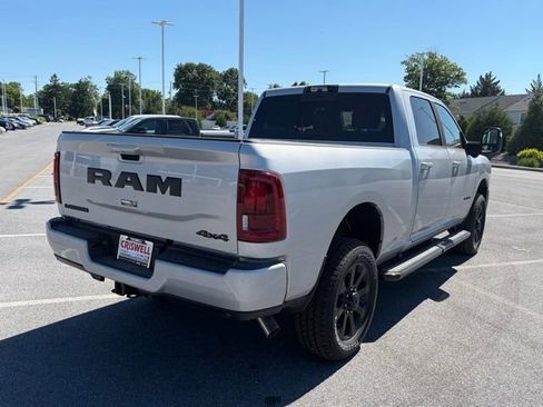 New 2026 RAM 2500 Laramie AWD/4WD image 7