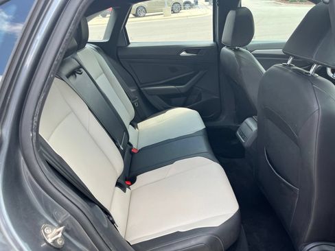 Used 2019 Volkswagen Jetta R-Line w/ R-Line Cold Weather Package FWD image 33