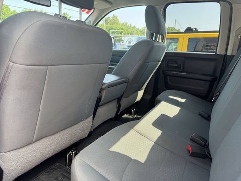 Used 2018 RAM 1500 Express AWD/4WD image 18