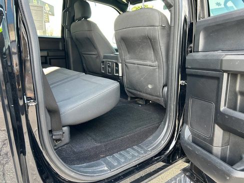 Used 2016 Ford F150 XLT w/ Equipment Group 302A Luxury image 17