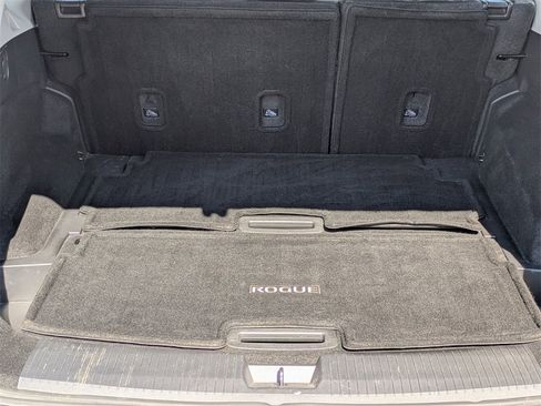 Certified 2022 Nissan Rogue SL w/ SL Premium Package image 14