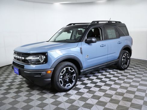 Certified 2024 Ford Bronco Sport Outer Banks w/ Tech Package AWD/4WD image 5