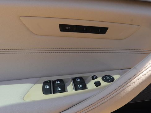 Used 2021 BMW 530i w/ Premium Package RWD image 22