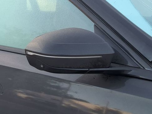 Used 2024 BMW i7 xDrive60 image 12